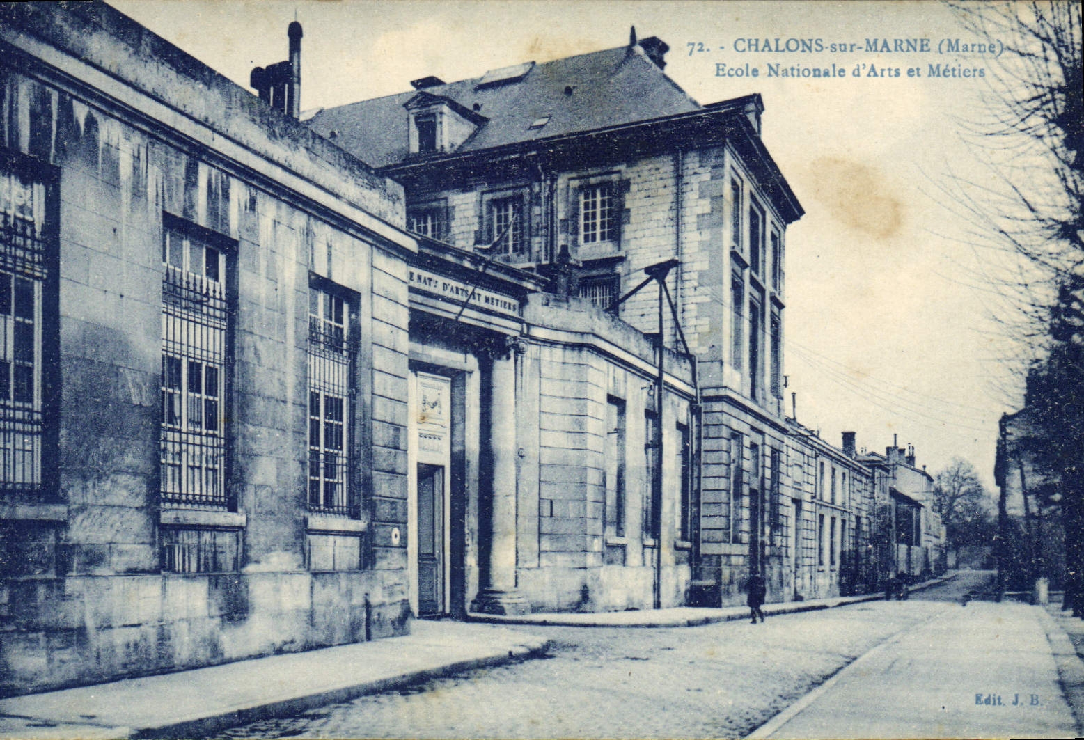CPA Ecole Chalons sur marne Ecole nationale d'arts et Metiers