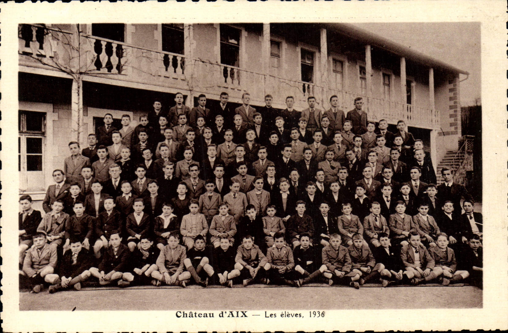 CPA Ecole Chateau d'Aix Les eleves 1936