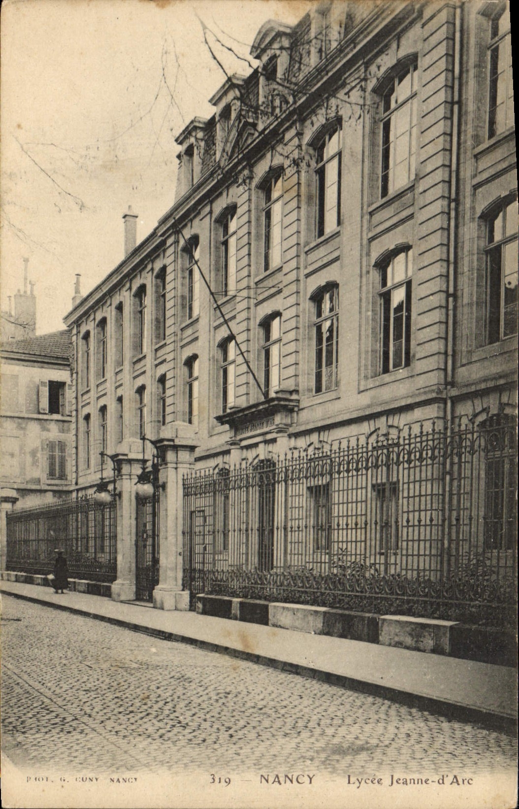 VINTAGE POSTCARD School Nantes College Jeanne d' Arc