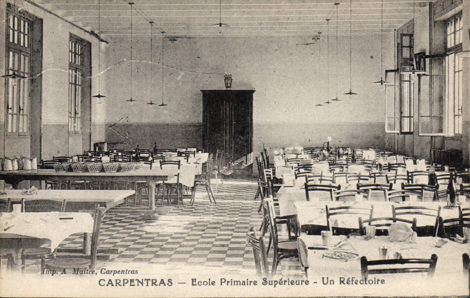 VINTAGE POSTCARD higher Elementary school a Carpentras refectory