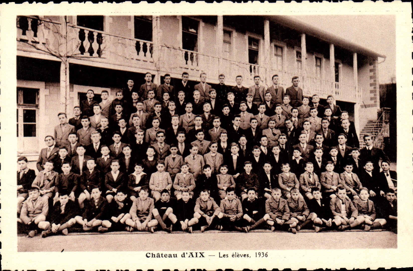 CPA Ecole Chateau d'Aix Les eleves 1936