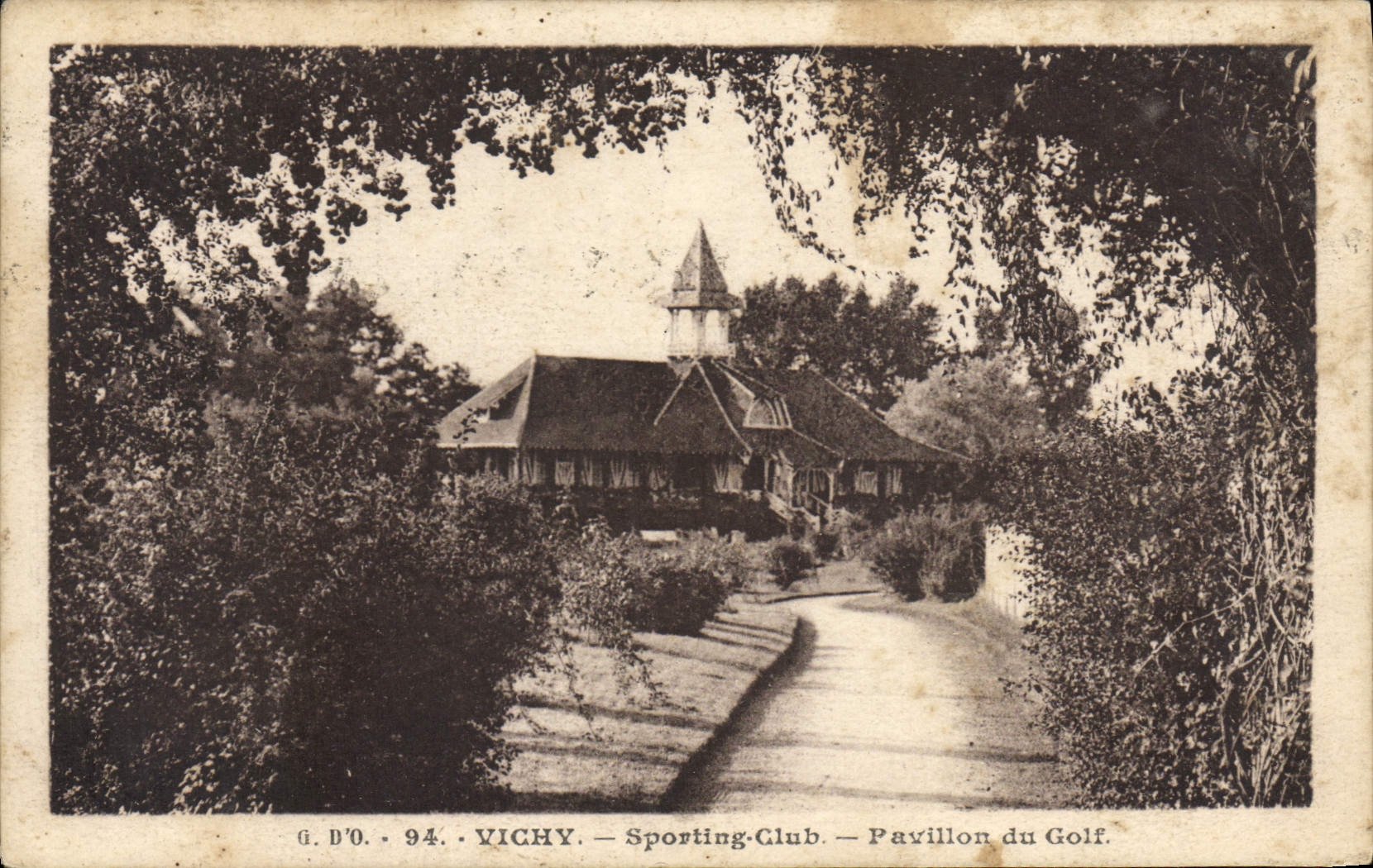VINTAGE POSTCARD Vichy Sporting Club House Of the Golf