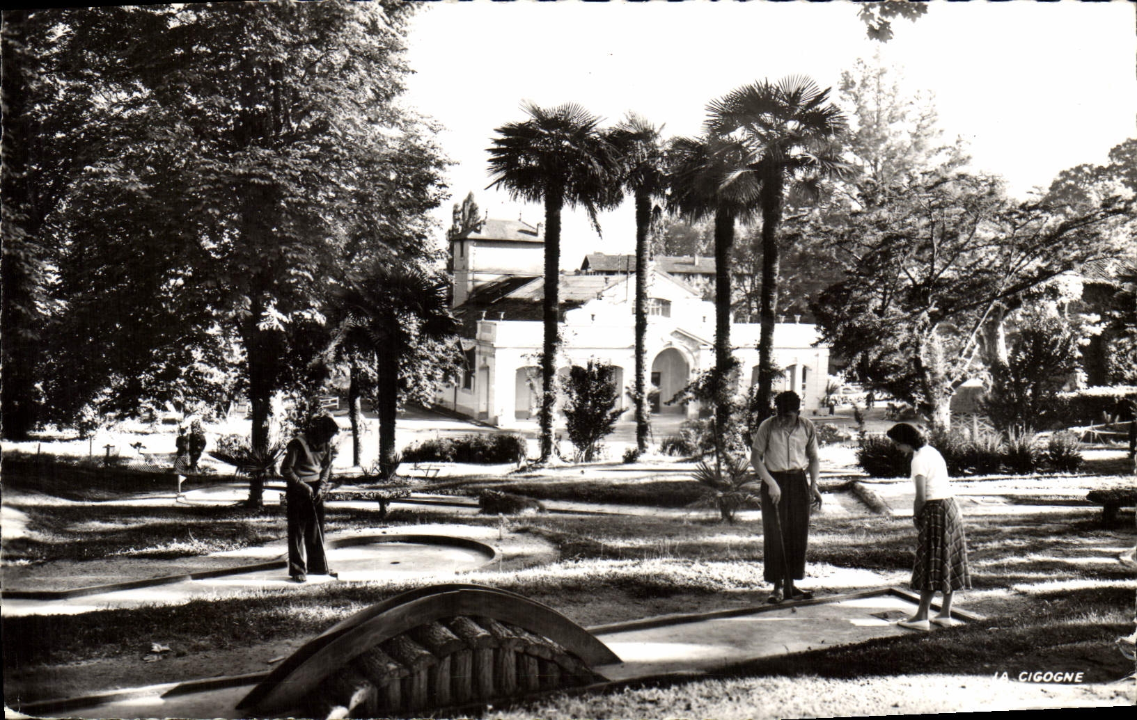 CPM Barbotan Les Thermes Le Parc Et Le Golf Miniature