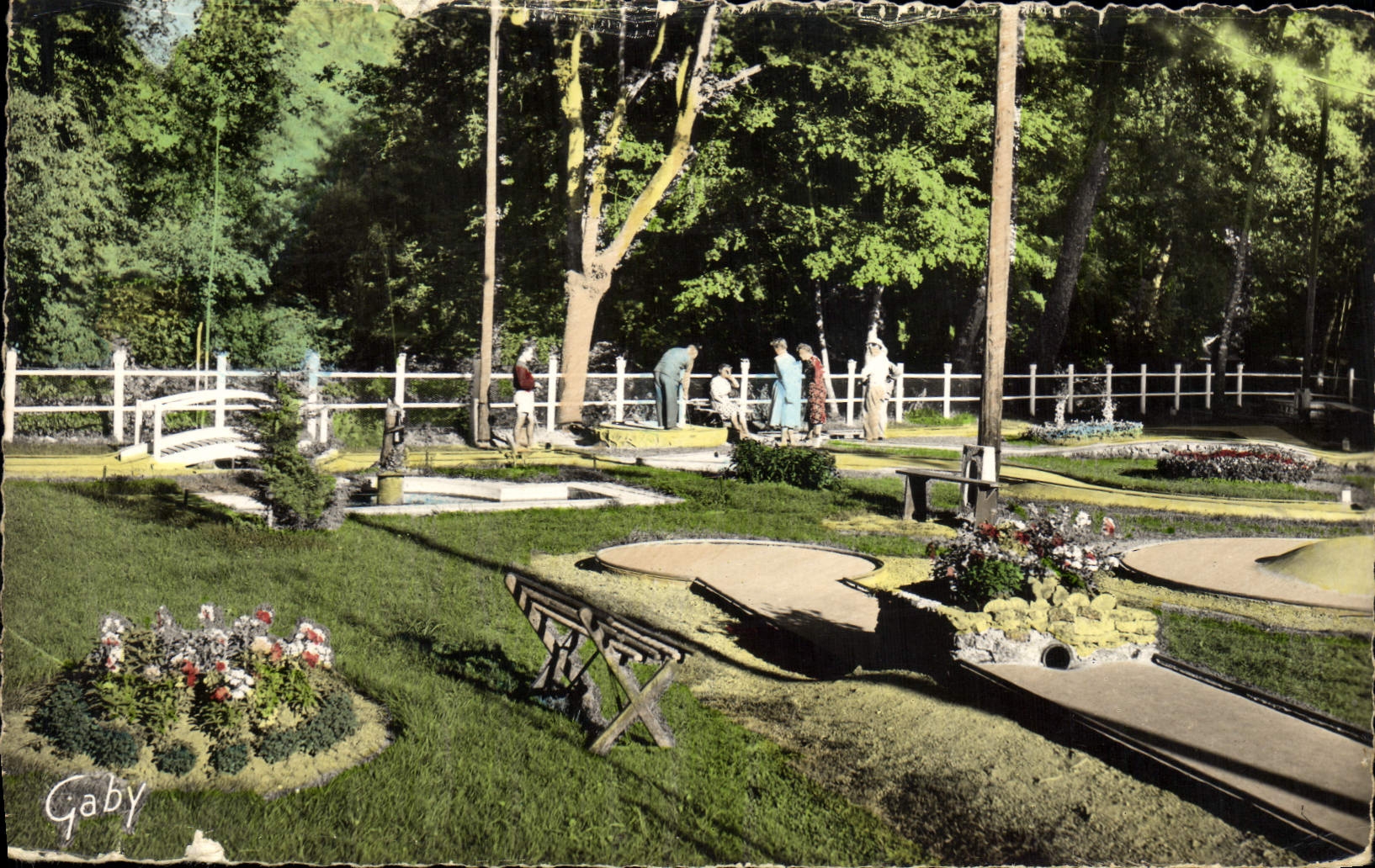 MODERN CARD Mervent Pierrs Brown the Miniature golf