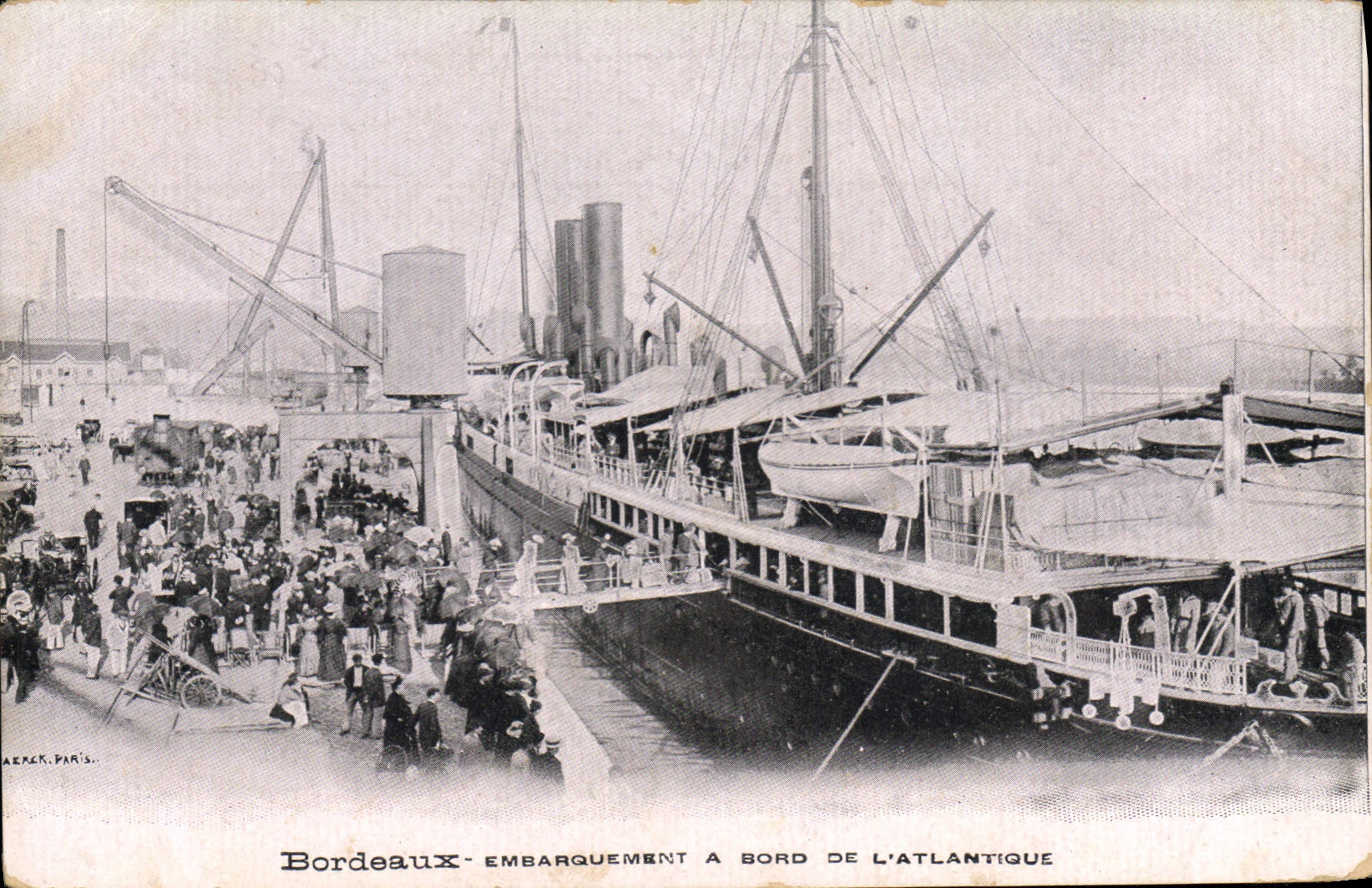 CPA Bateau Paquebot Bordeaux Embarquement a bord de l'Atlantique