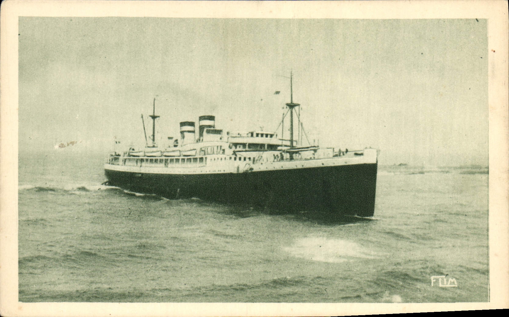 VINTAGE POSTCARD Boat Steamer Vendres Port El Golea