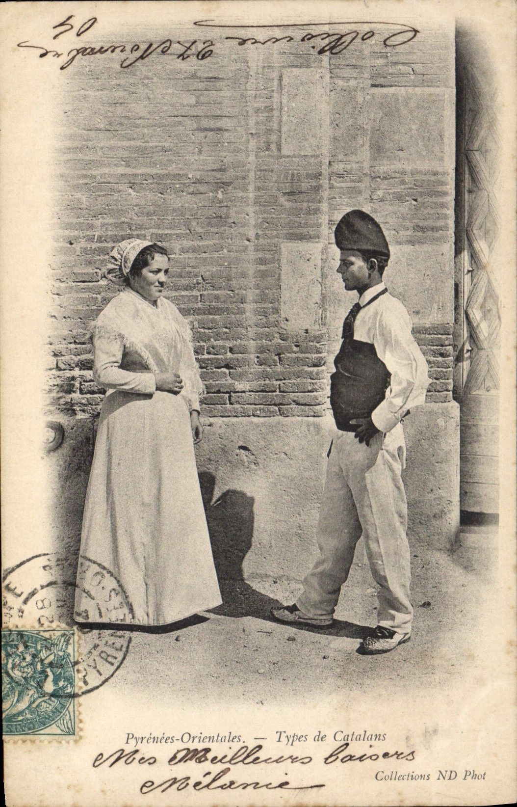 CPA Folklore Pyrenees Orientales Types de Catalans 