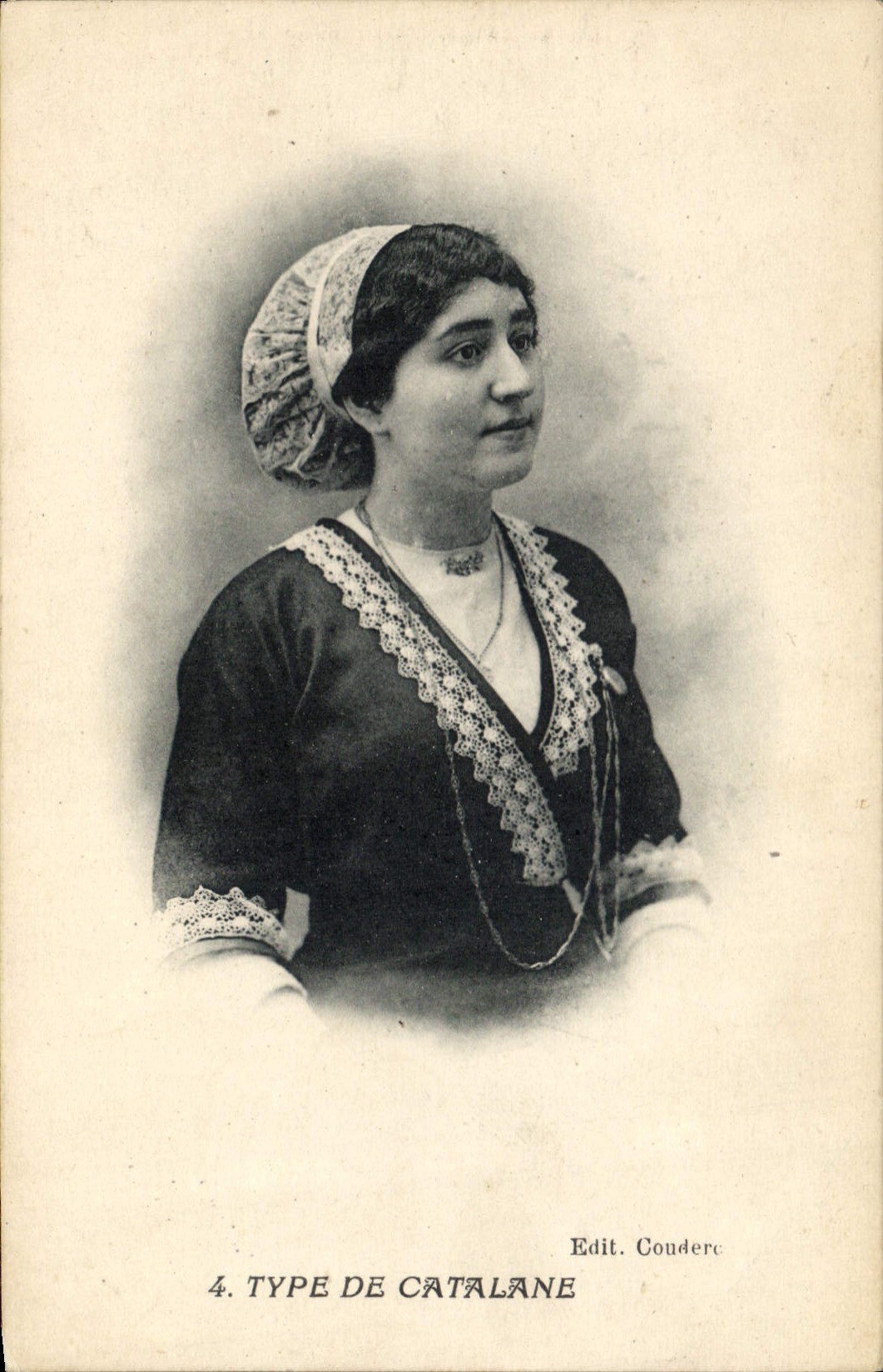 CPA Folklore Type de Catalane 