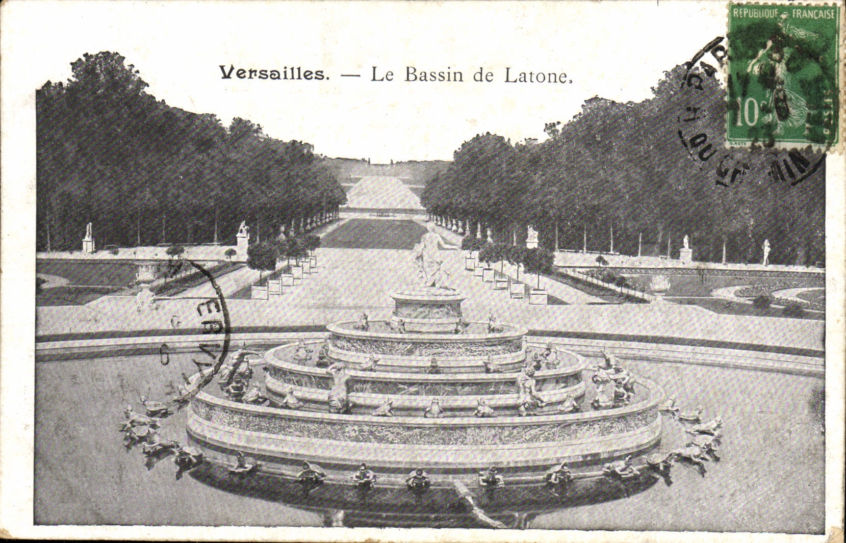 VINTAGE POSTCARD Versailles the Basin De Latone