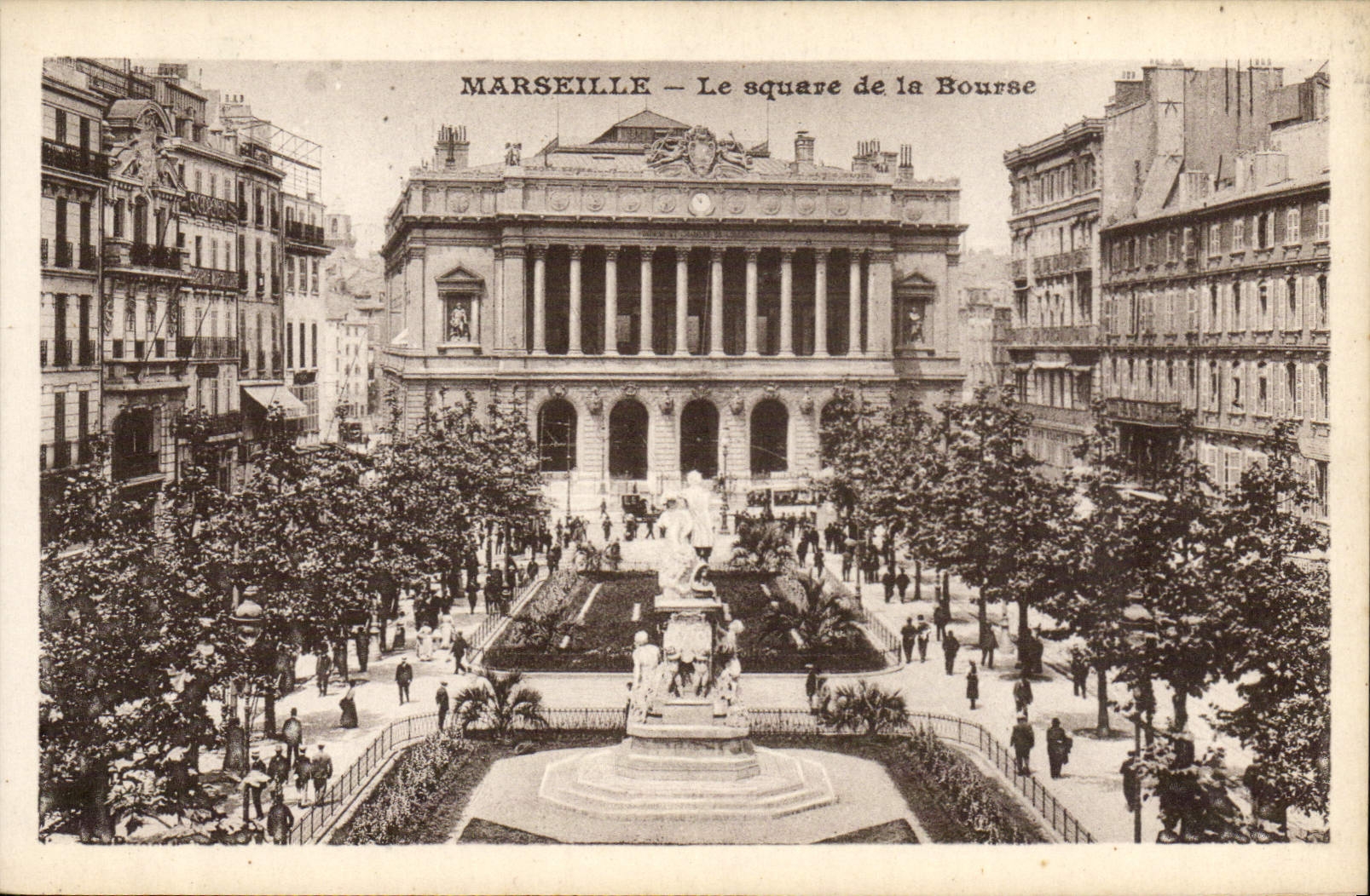 CPA Marseille Le Square De La Bourse