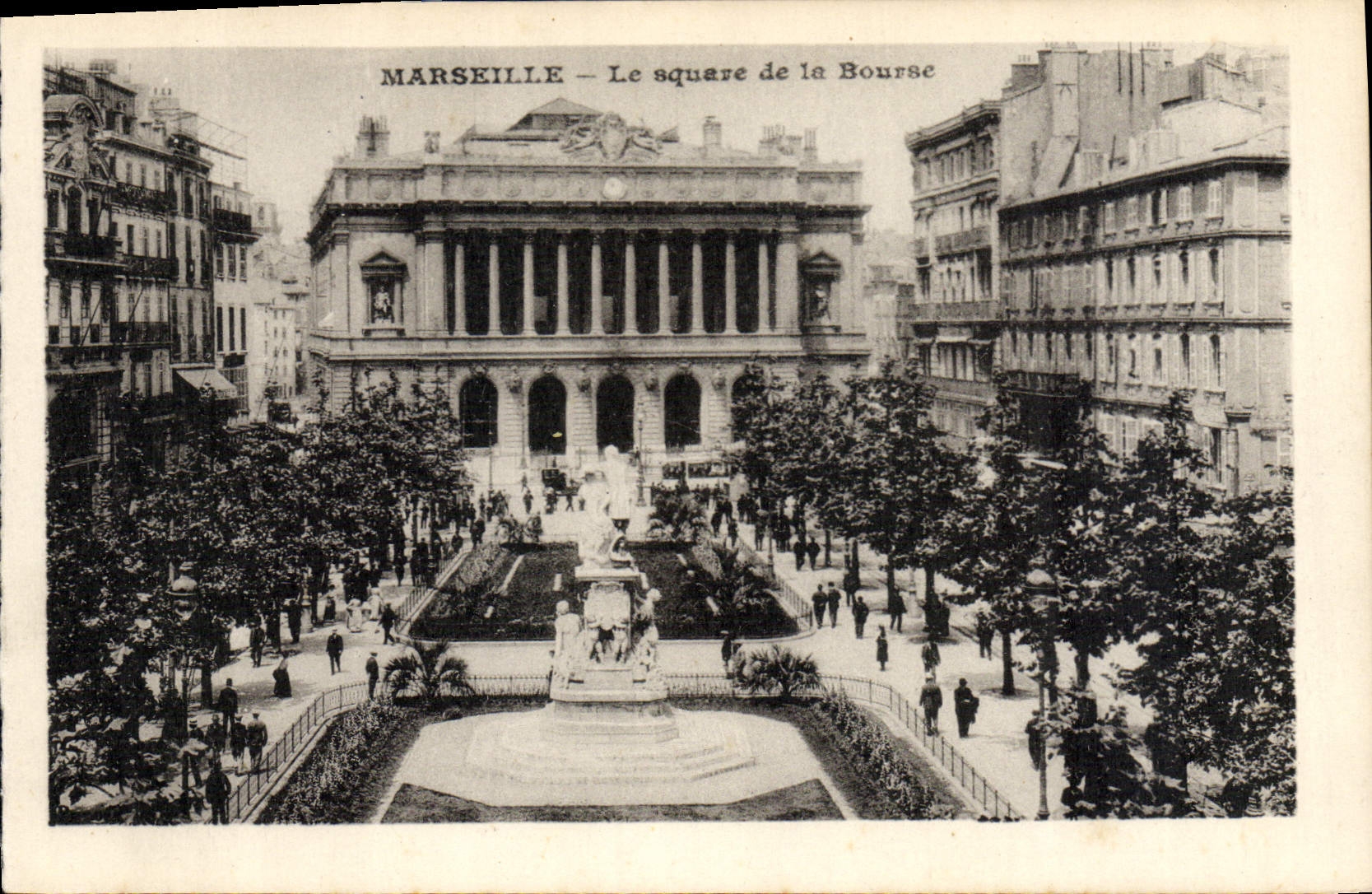 CPA Marseille Le Square De La Bourse