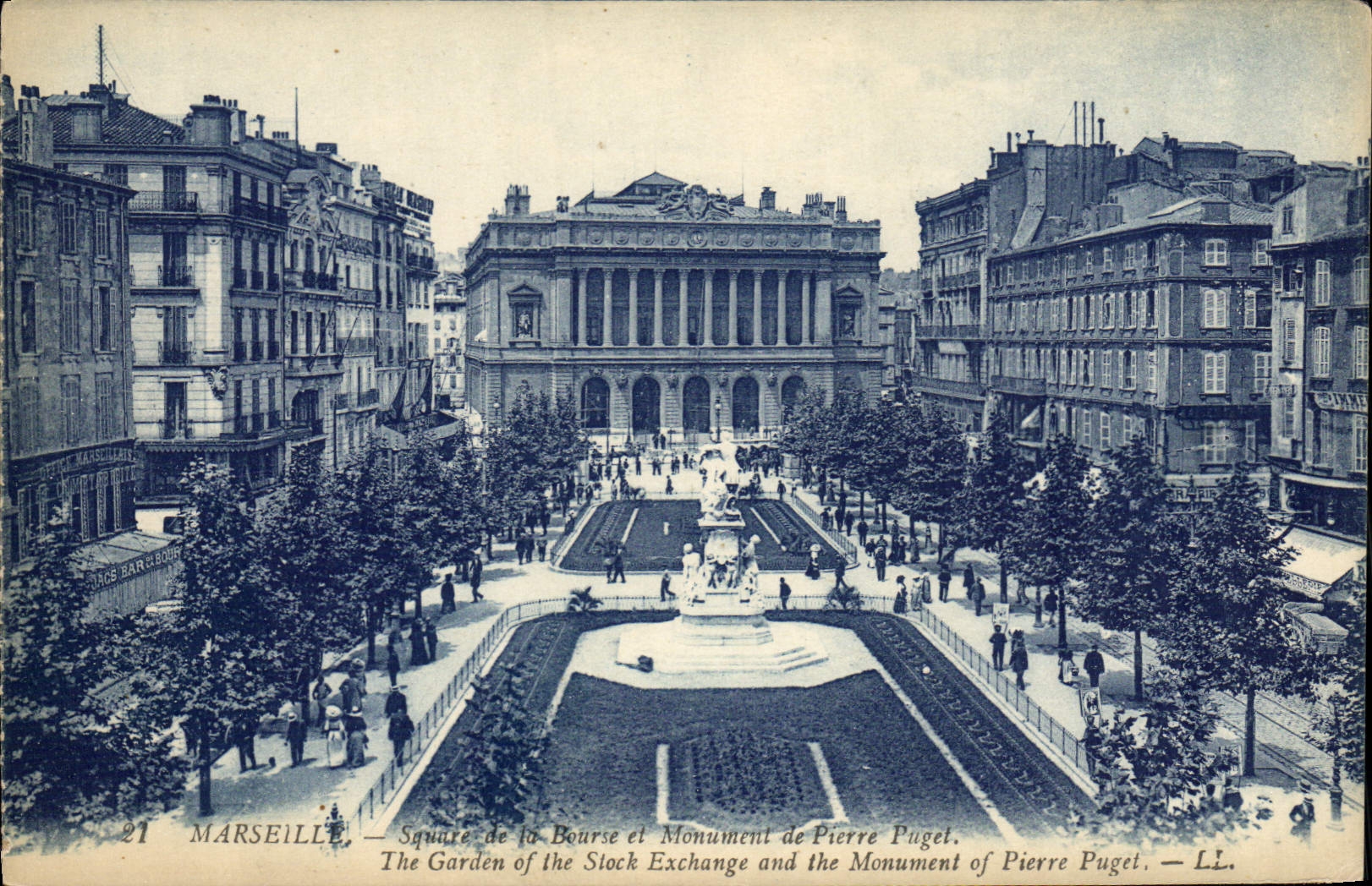 CPA Marseille Le Square De La Bourse et monument de Pierre Pugel