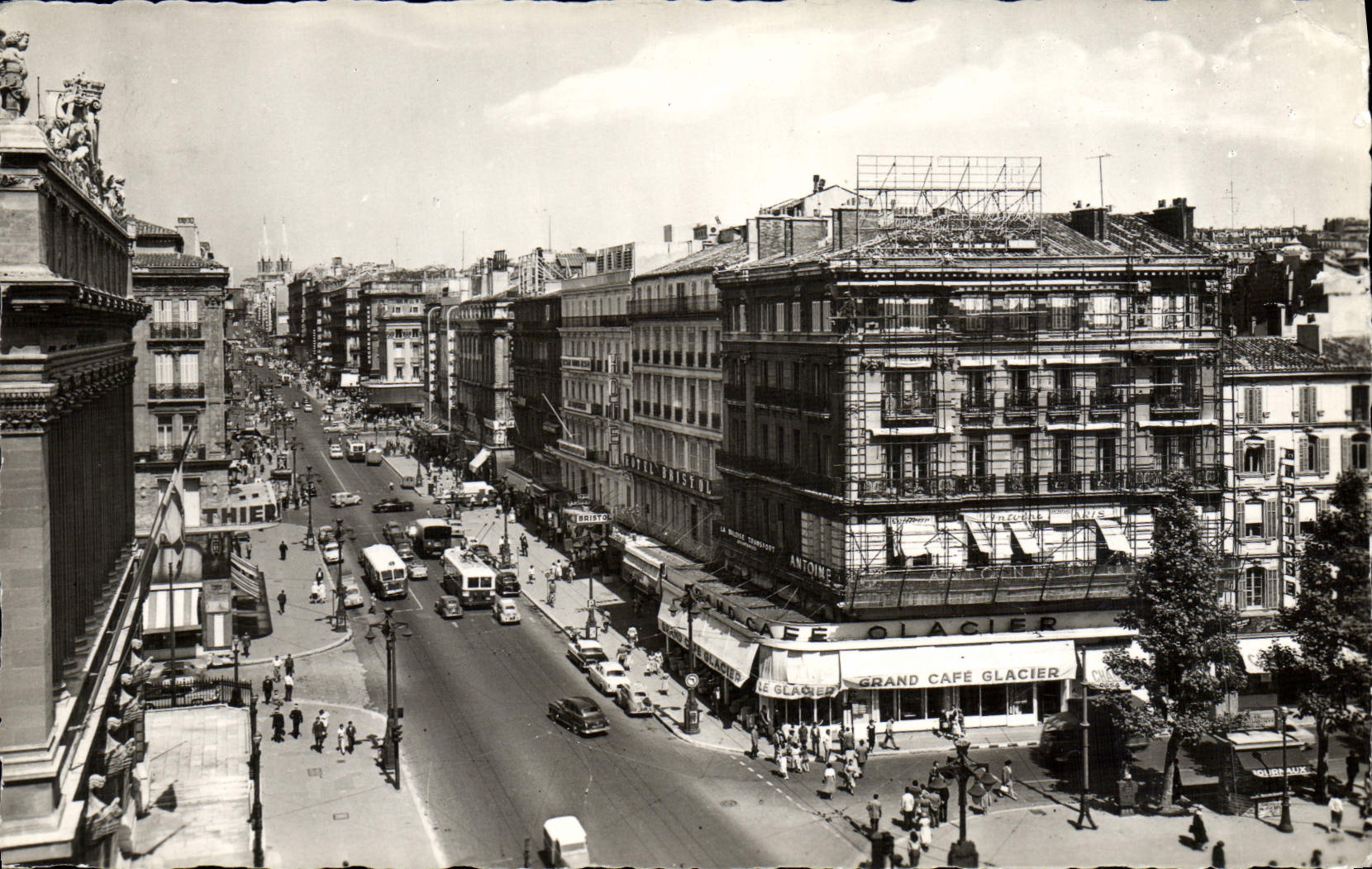 CPM Marseille La Reputee Canebiere Grand Cafe