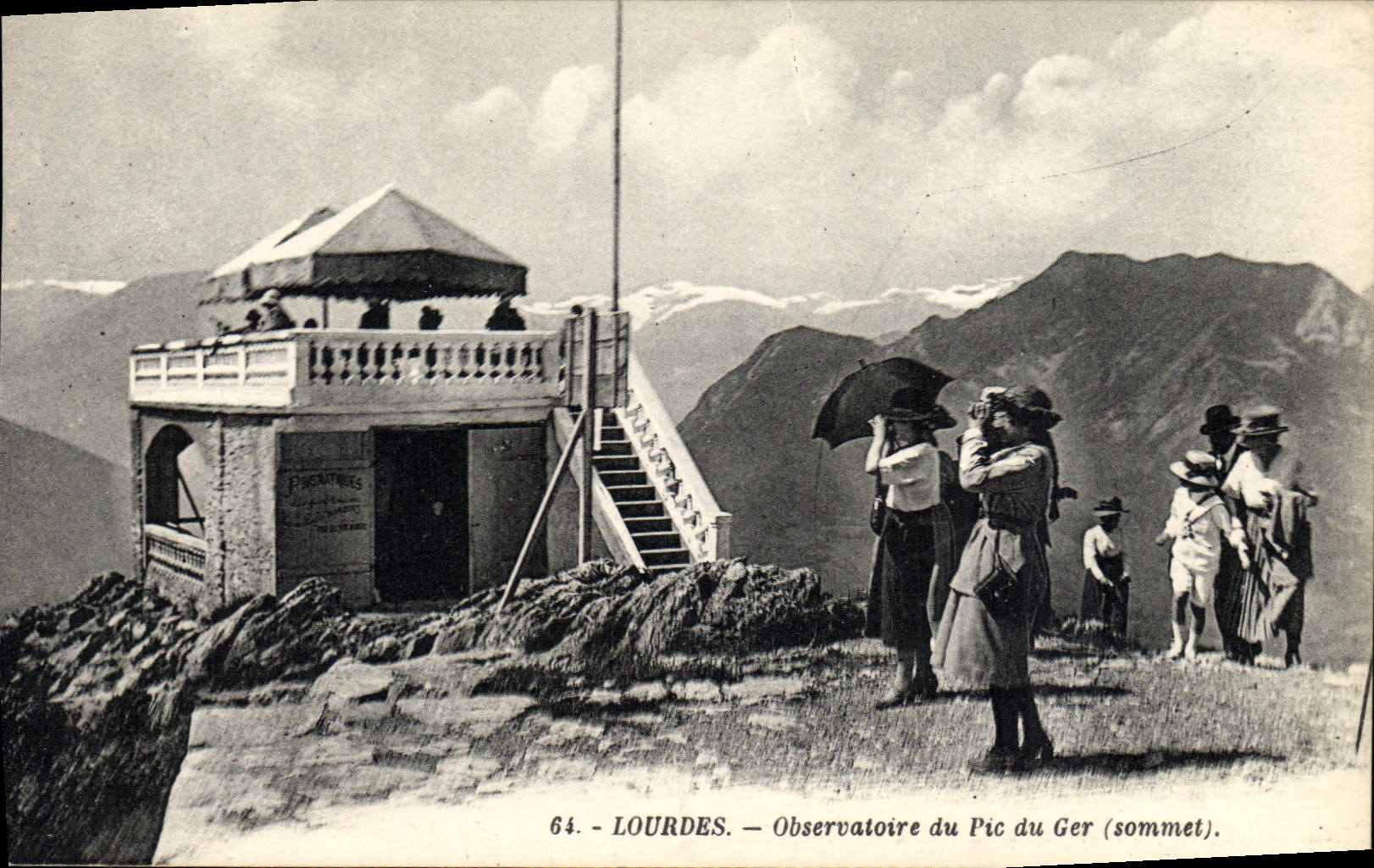 VINTAGE POSTCARD Heavy Observatory of the Peak of Ger Summit