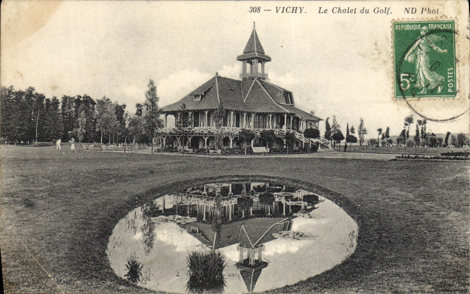 VINTAGE POSTCARD Vichy the Country cottage Of the Golf