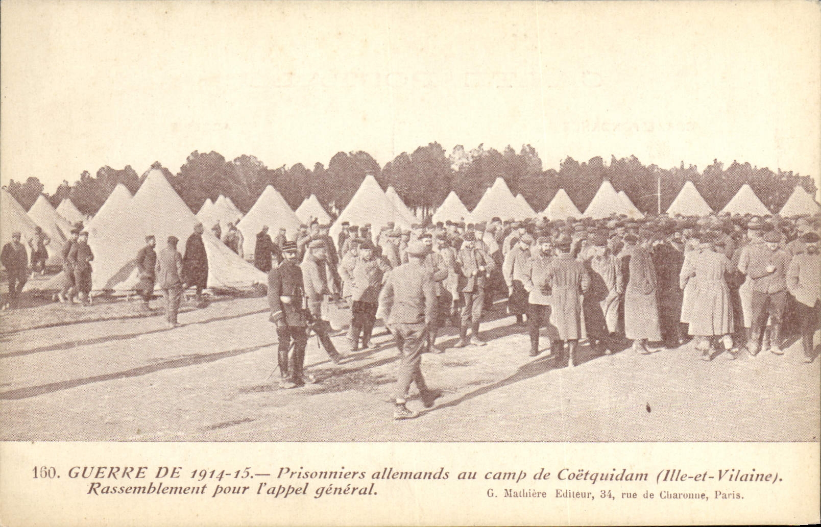 CPA Militaria Prisonniers allemands au camp de Coetquidam Rassemblement pour l'appel general