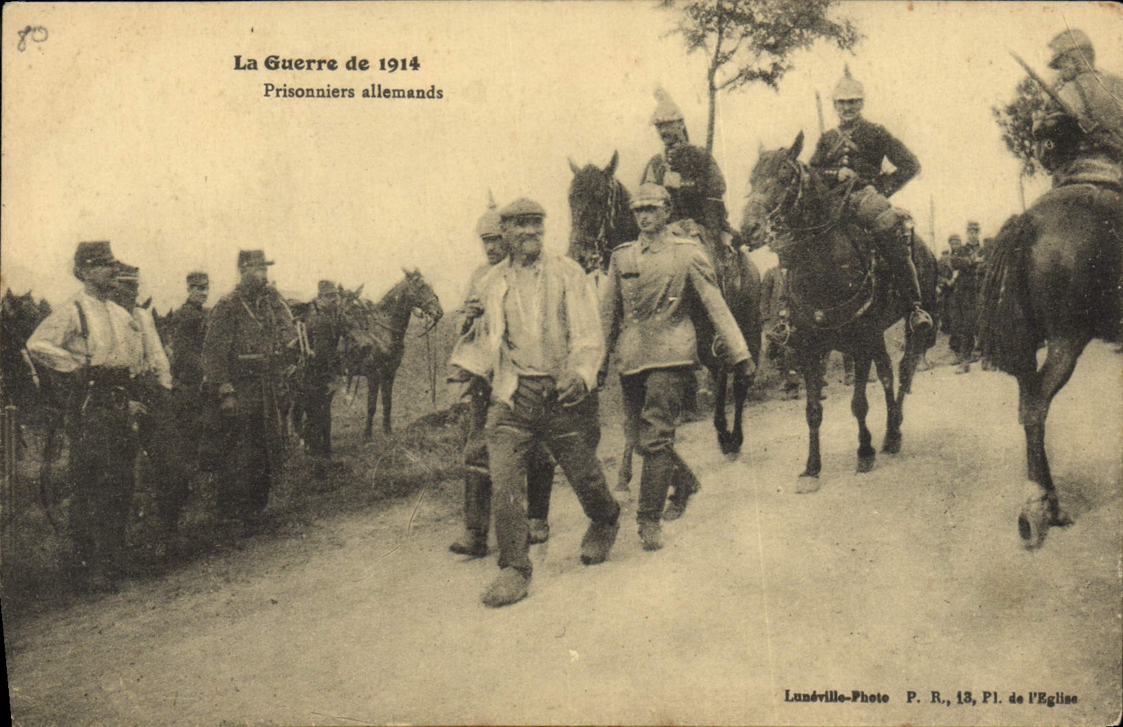 CPA Militaria Prisonniers allemands 