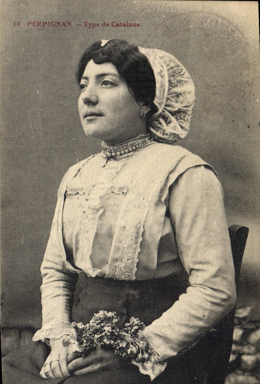 CPA Folklore Perpignan Type de Catalane
