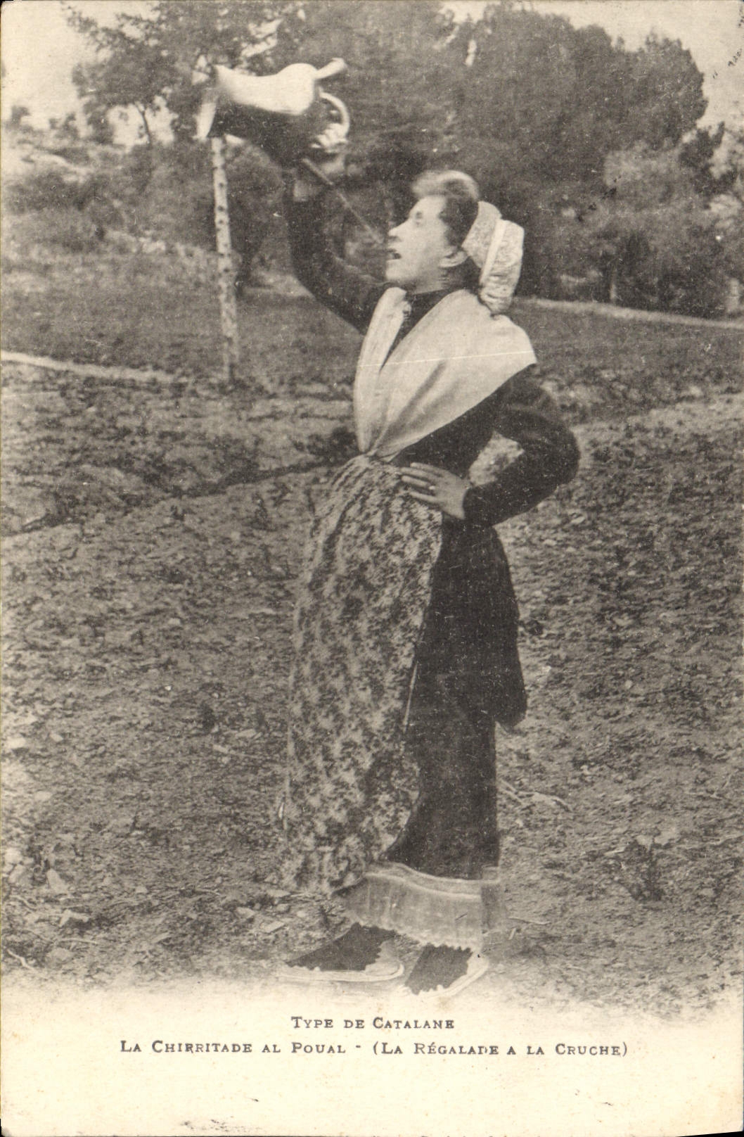 CPA Folklore Type de Catalane La Chirritade al Poual La regalade a la cruche Timbres Taxe