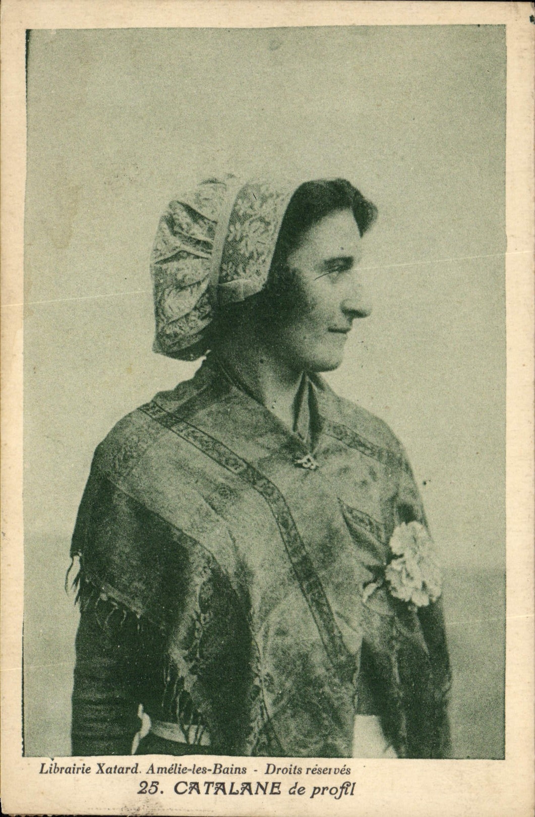 CPA Folklore Catalane de profil