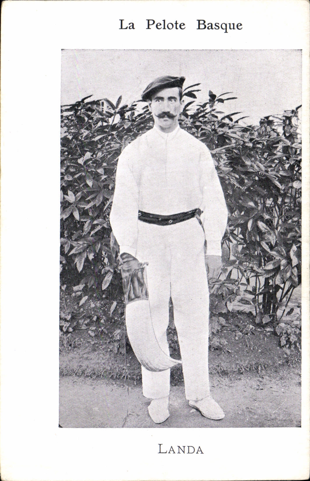 VINTAGE POSTCARD Ball Landa Basque