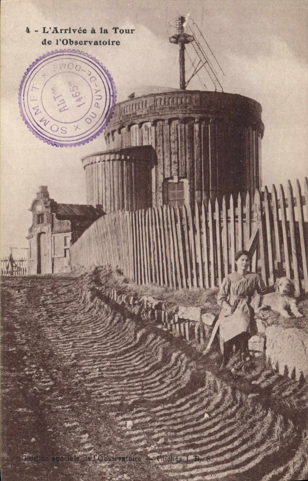 VINTAGE POSTCARD Astronomy the arrival with the tower of the Observatory Dog Woman