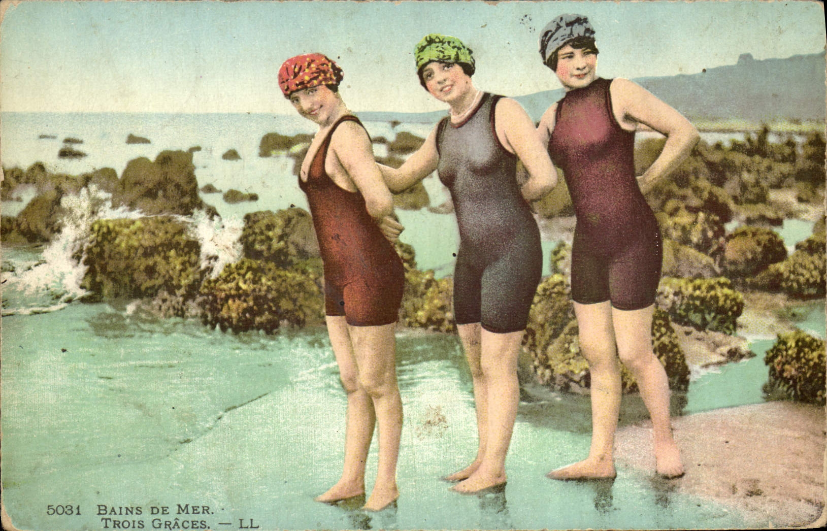 VINTAGE POSTCARD Fantasy Women Sea bathings Ttrois graces