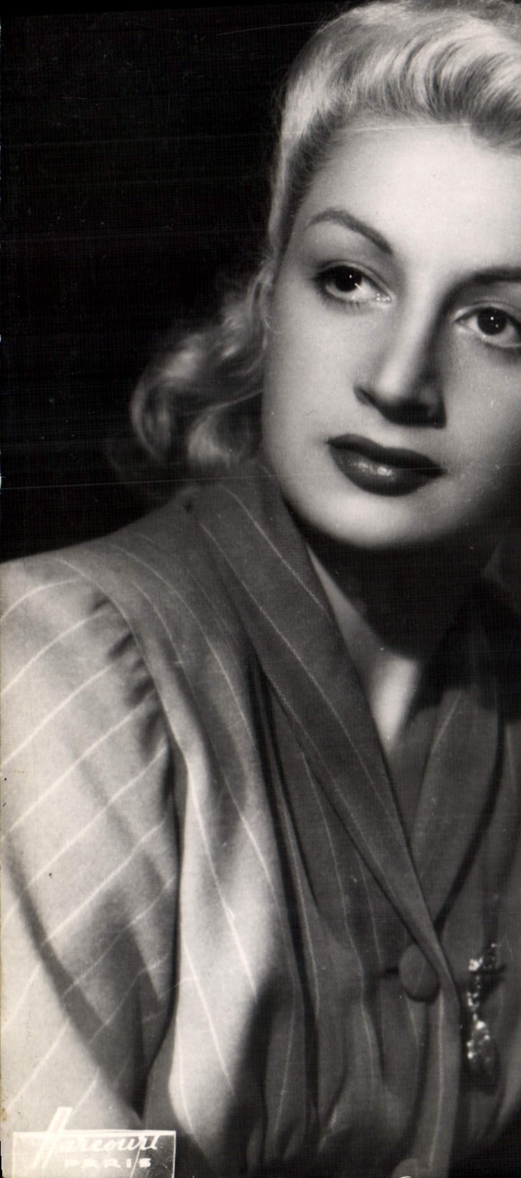 VINTAGE POSTCARD Cinema Ellen Carola