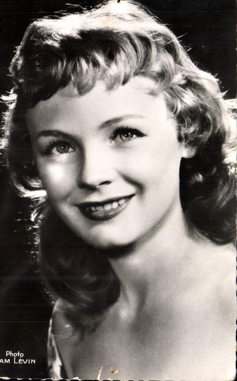 VINTAGE POSTCARD Cinema Etchika Choureau