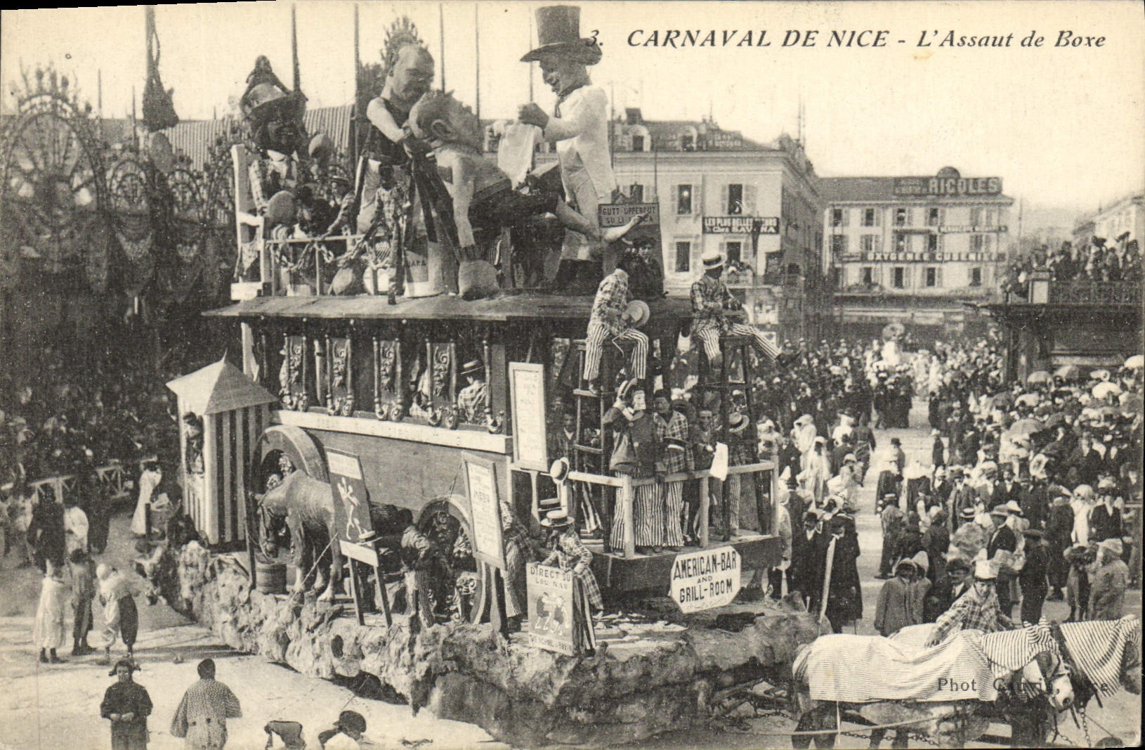 CPA Boxe Carnaval de Nice L'assaut de boxe