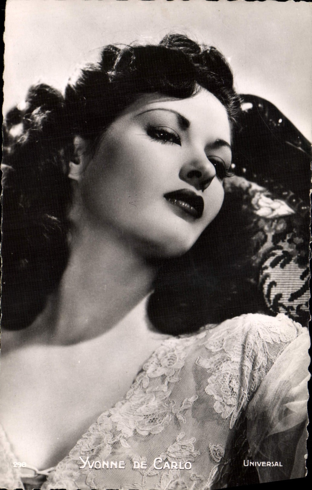 MODERN CARD Cinema Yvonne de Carlo