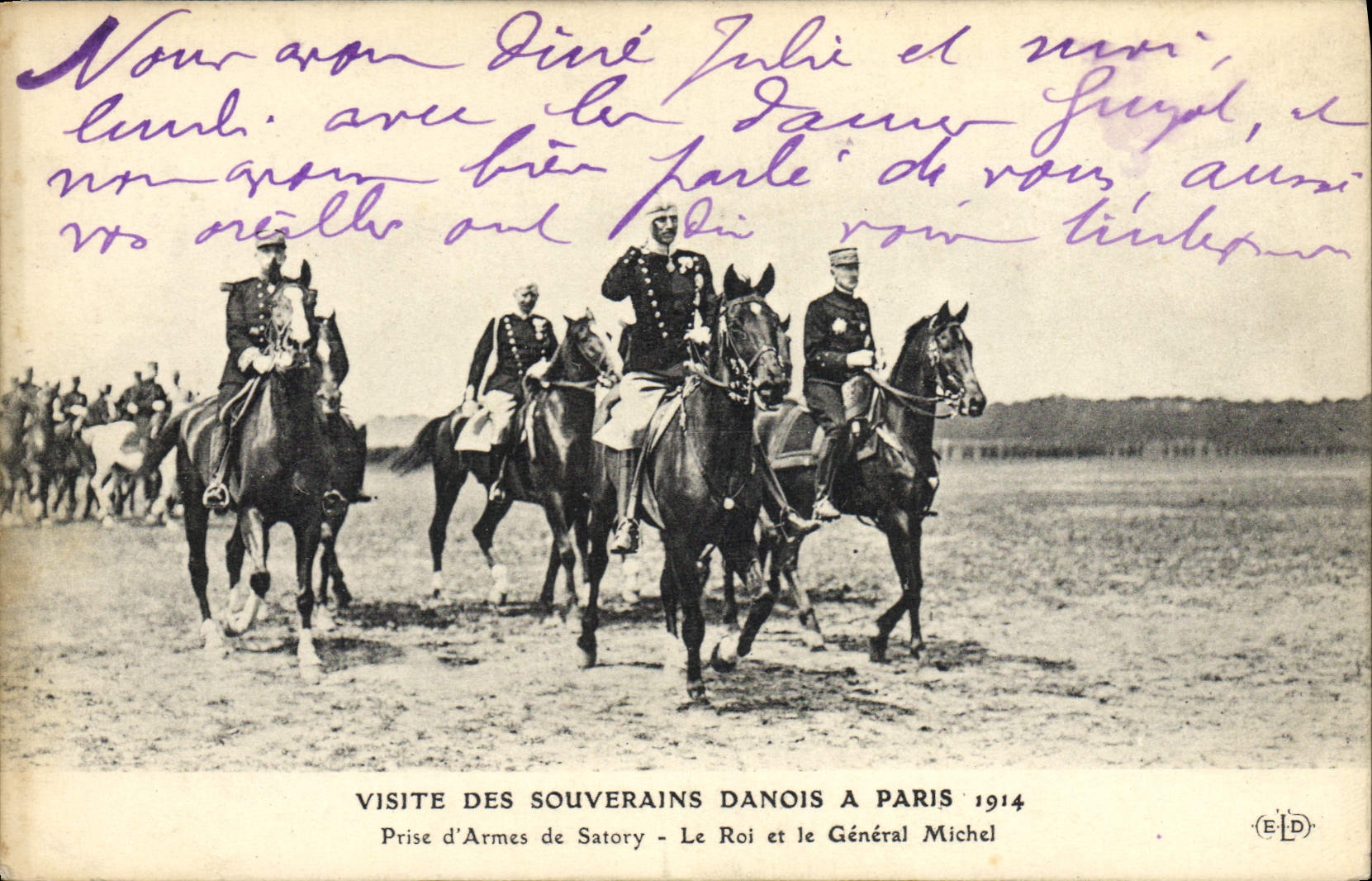 CPA Visite des souverains danois a Paris 1914 Prise d'armes de Satory Le roi et le general Michel