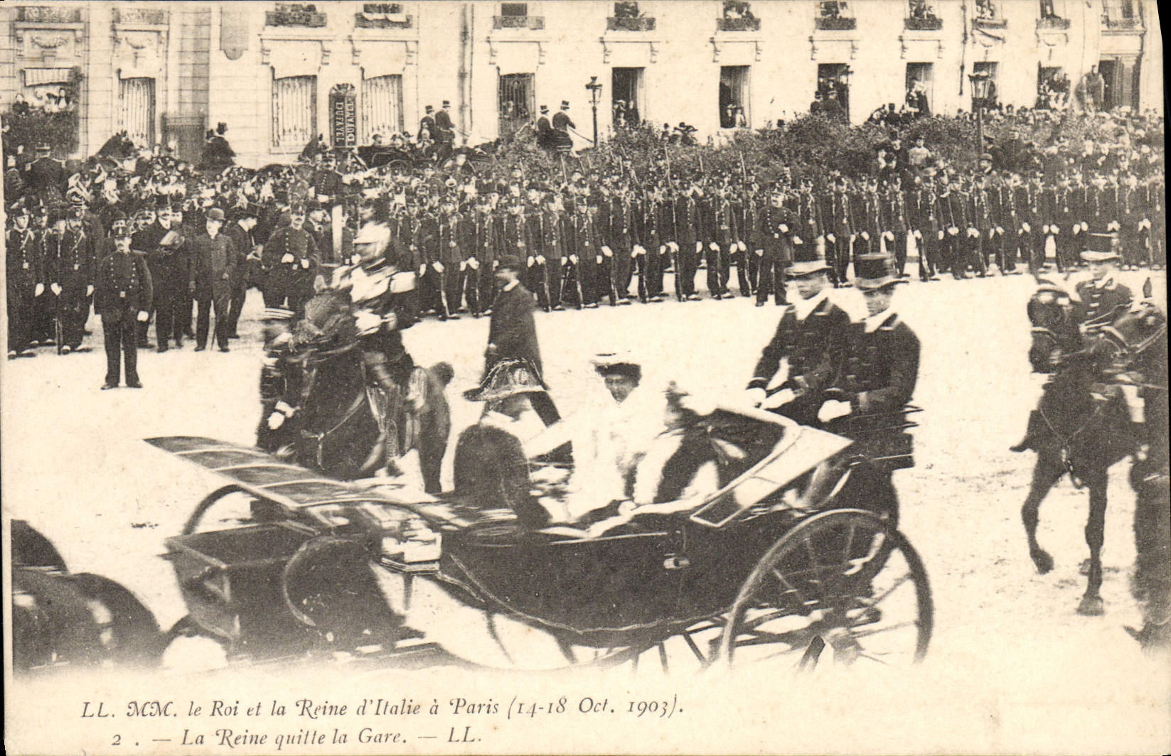 VINTAGE POSTCARD MM the king and the queen of Italy 1903 the queen leaves Train station