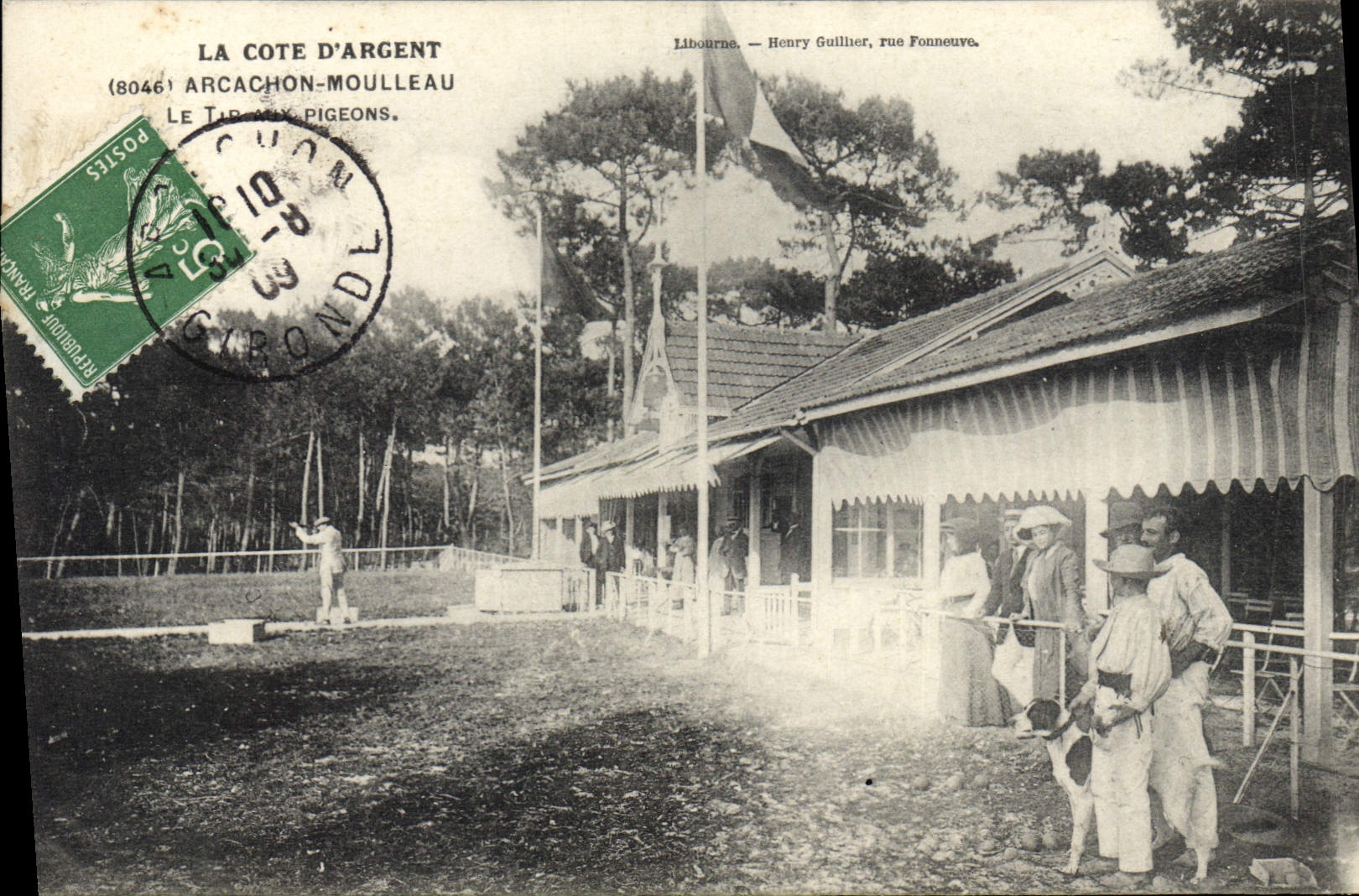 VINTAGE POSTCARD Arcachon Moulleau the shooting with the pigeons