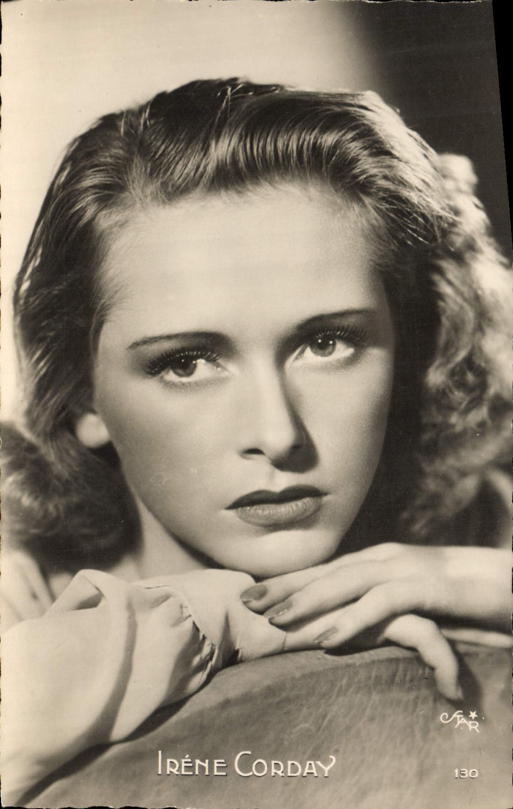 POSTAL MODERNA cine Irene Corday