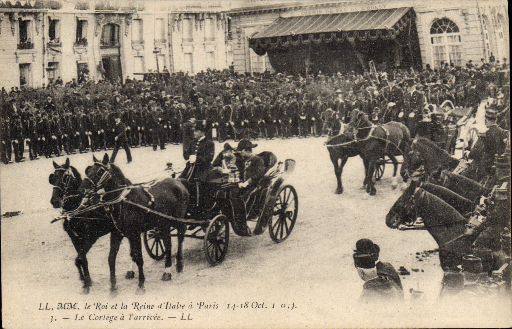 VINTAGE POSTCARD MM the king and the queen of Italy has Paris the procession on arrival