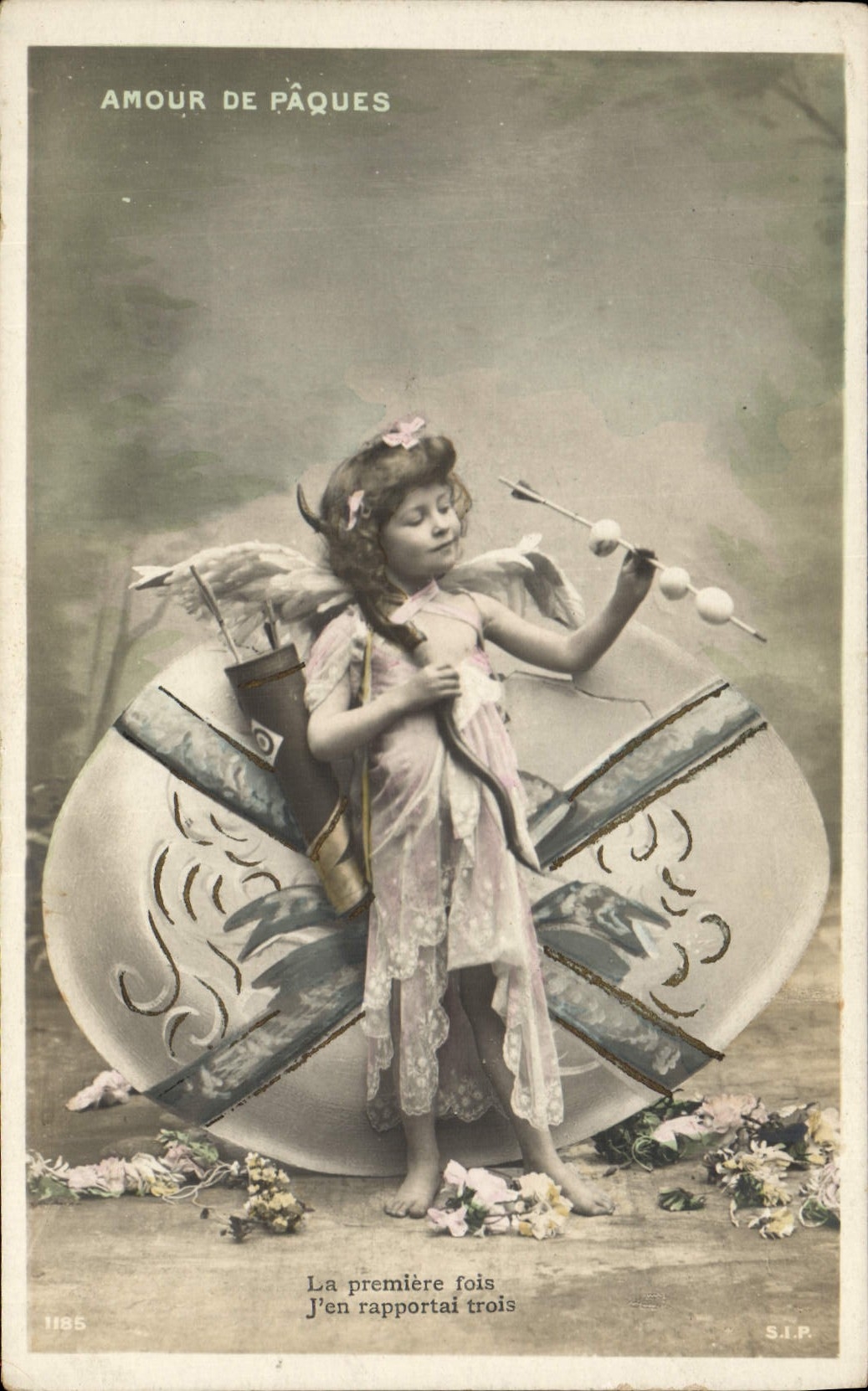 CPA Tir a l'arc Enfant Amour de Paques