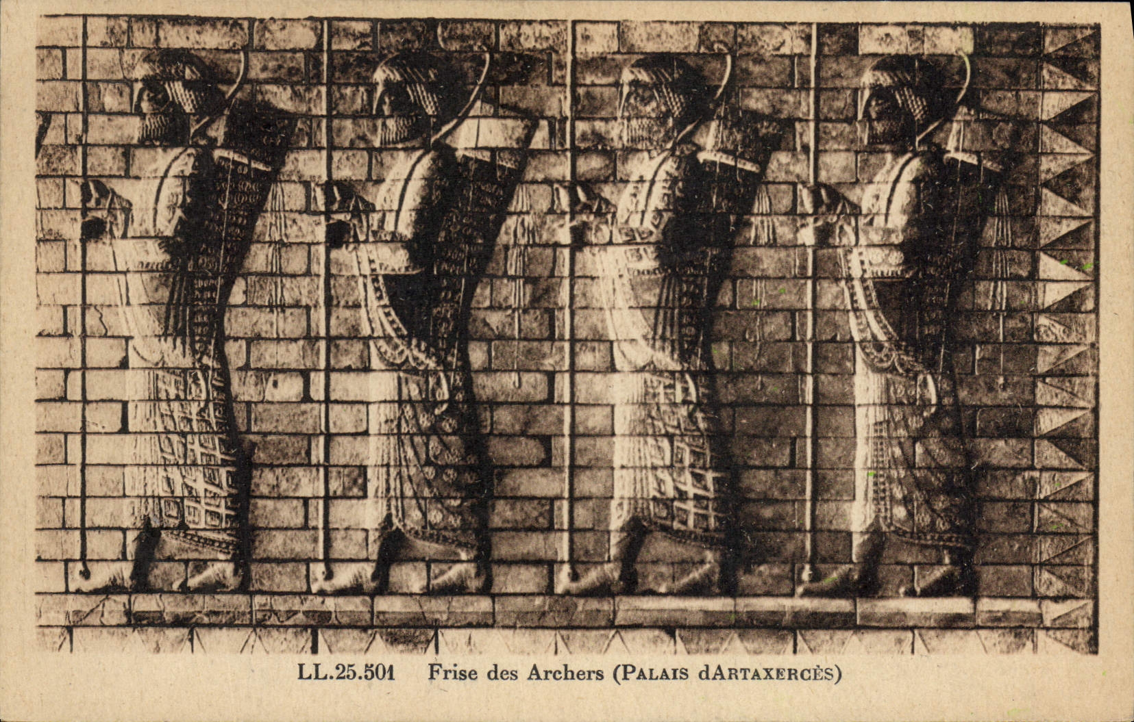 CPA Tir a l'arc Frise des archers palais d'Artaxerces