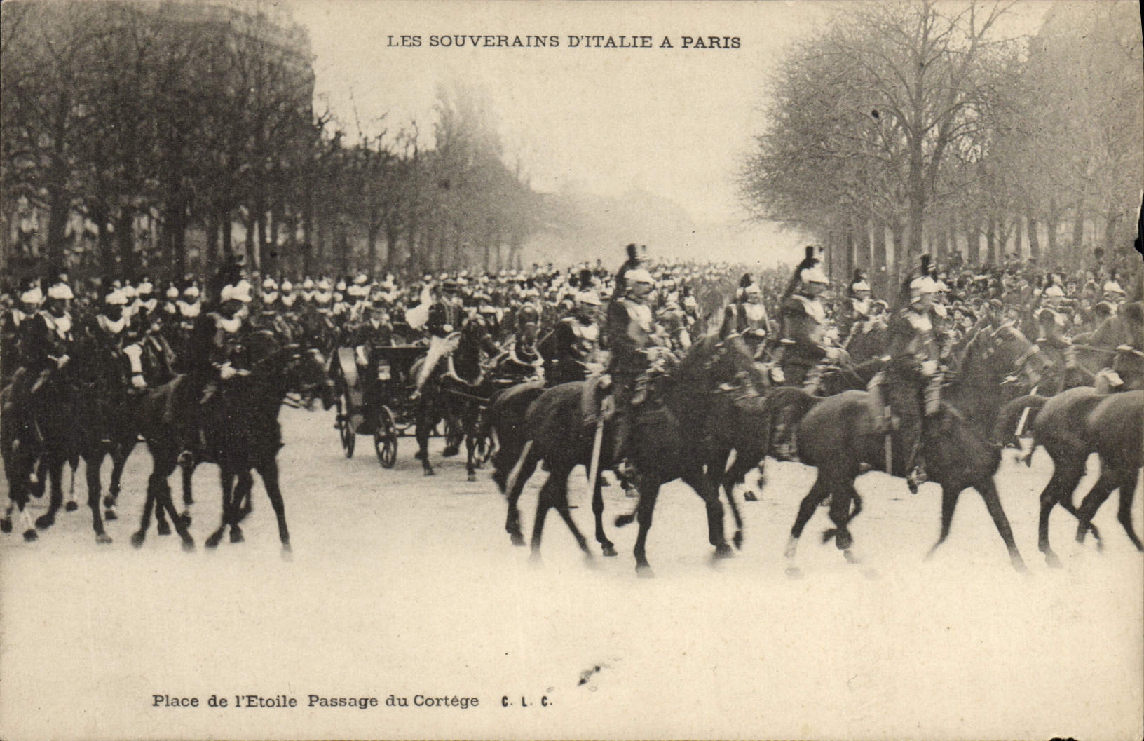 VINTAGE POSTCARD the sovereigns of Italy has Paris Place Etoile Passage of the procession