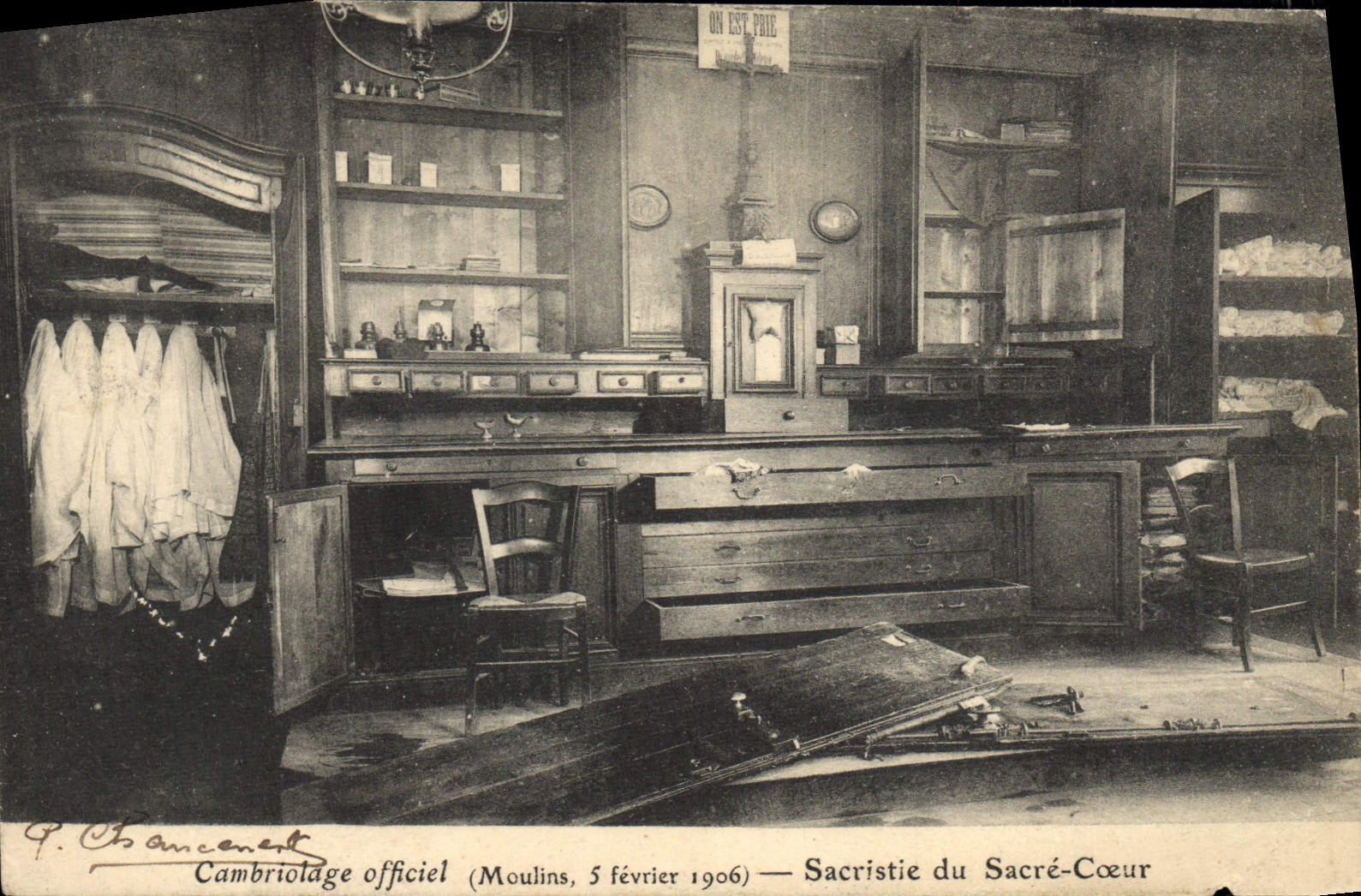 CPA Cambriolage officiel Moulins Fevrier 1906 Sacristie du Sacre Coeur