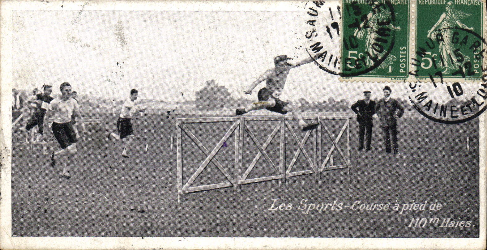 CPA Les sports Course a pied de 110 m Haies