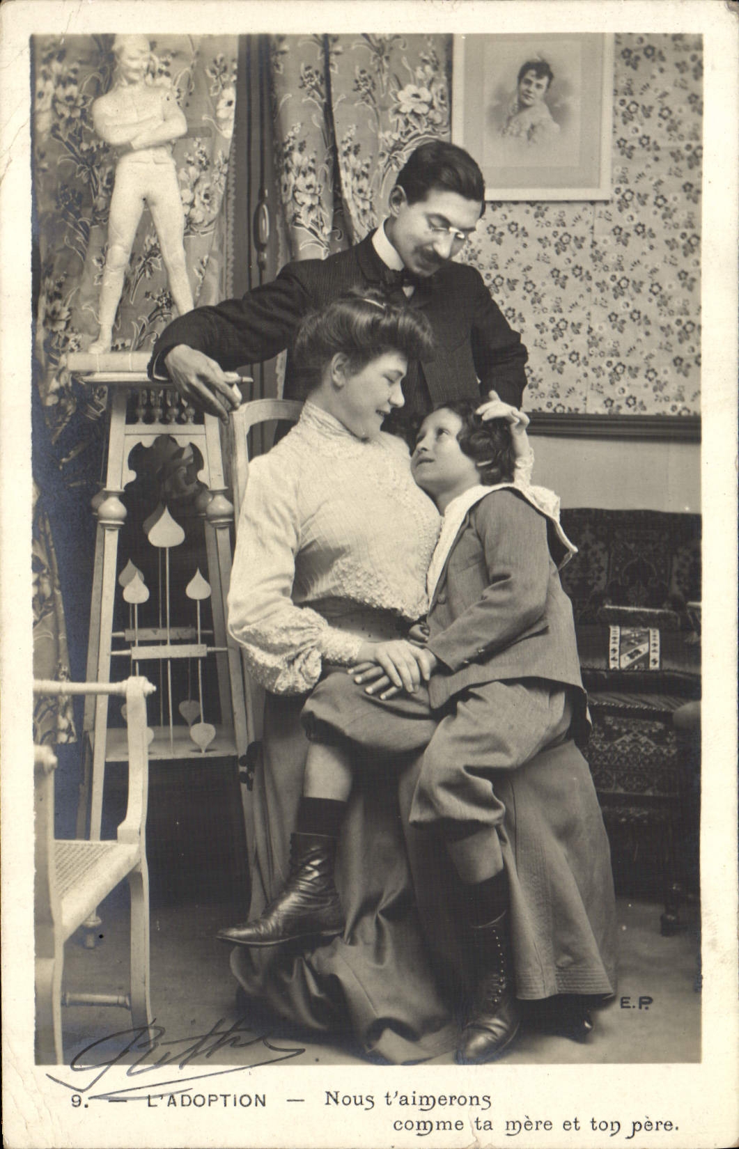 CPA Fantaisie L'adoption Enfant 