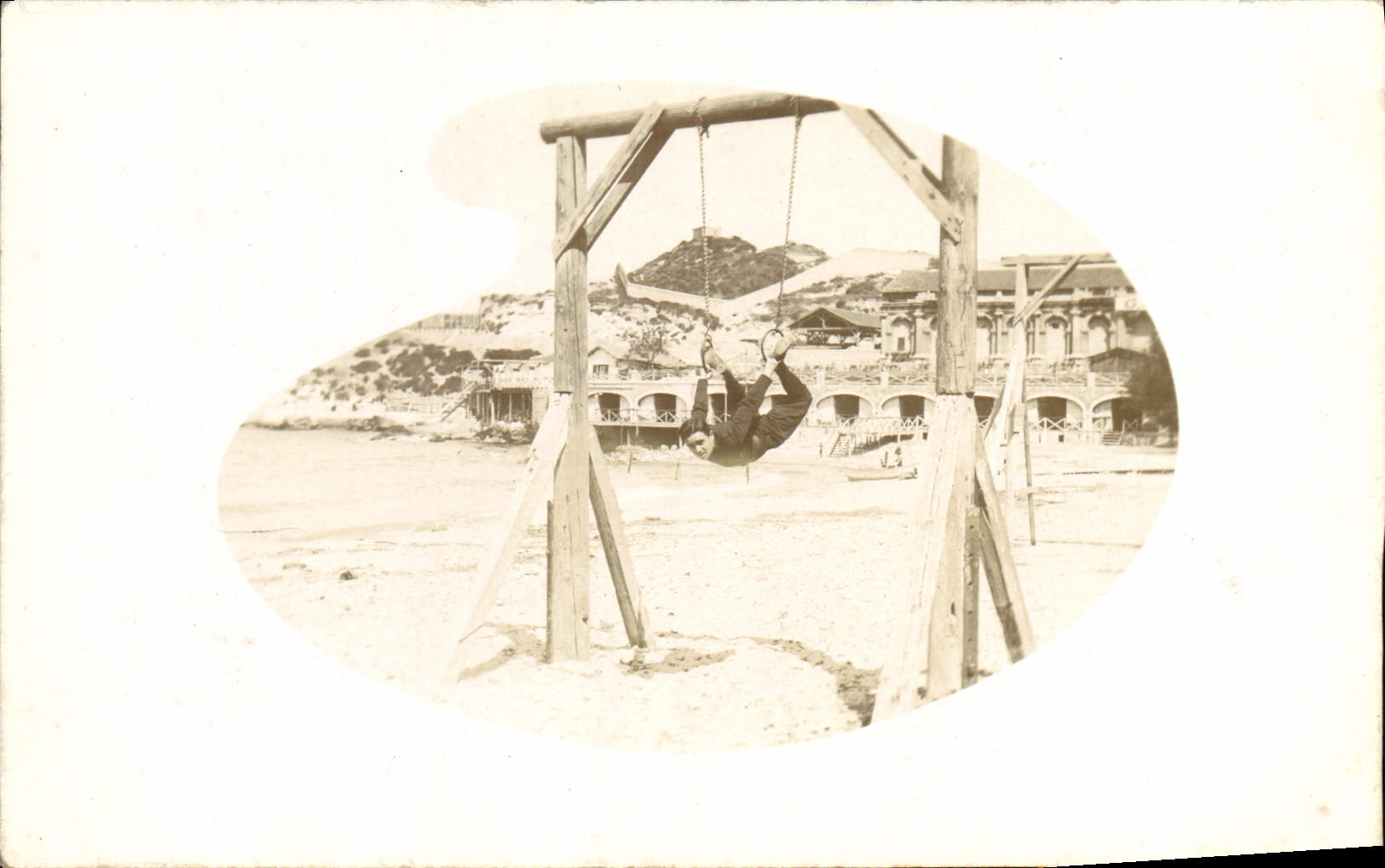 CARTE PHOTO Gymnastique Anneaux