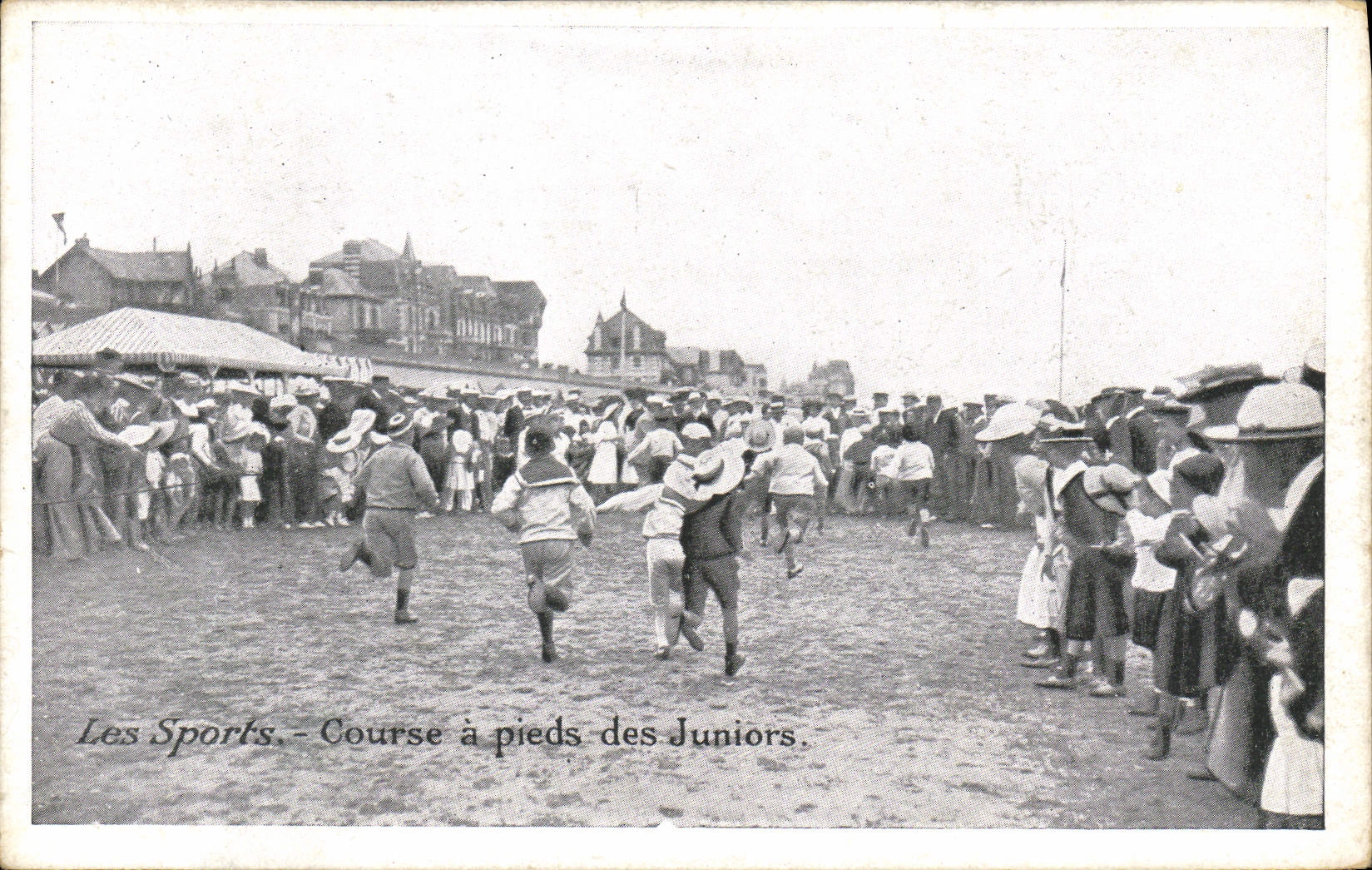 Atletismo de la POSTAL de la VENDIMIA que los deportes compiten con a pie de los jóvenes