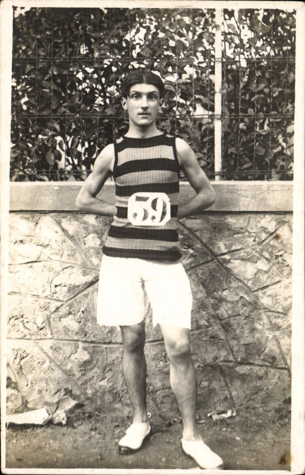 CARTE PHOTO Athletisme Coureur