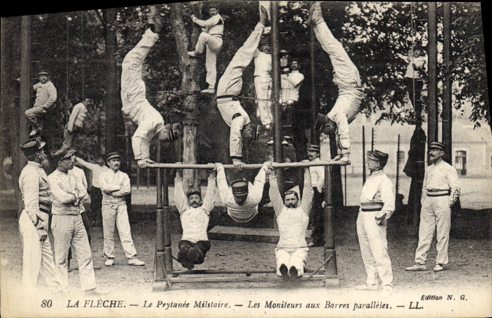 VINTAGE POSTCARD Gymnastic the Arrow the Military academy monitors with the parallel barses