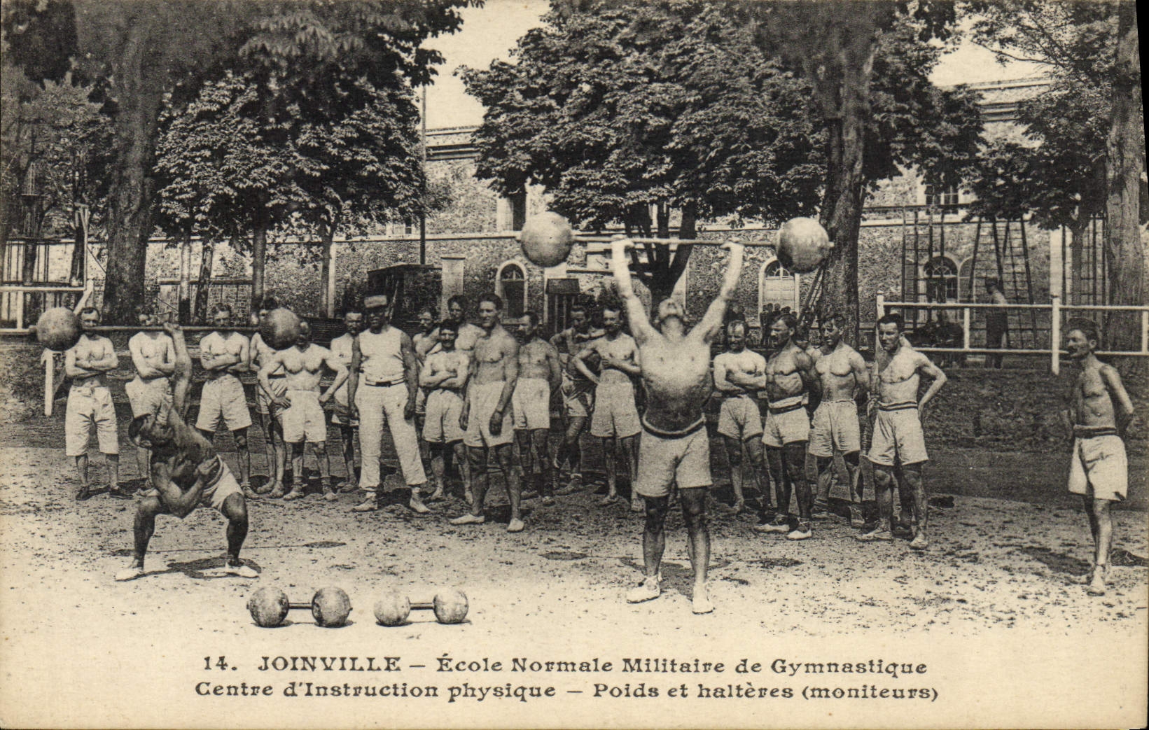 CPA Ecole normale de Gymnastique et d'escrime Joinville le pont Centre d'instruction physique Poids et halteres Moniteur
