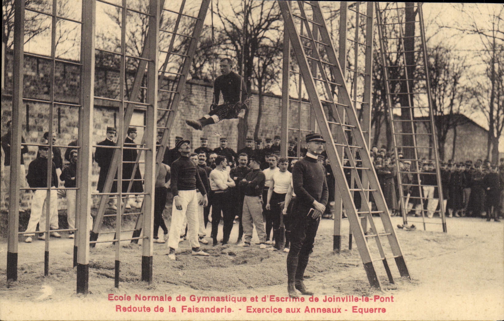 CPA Ecole normale de Gymnastique et d'escrime Joinville le pont Redoute de la Faisanderie Exercice aux anneaux Equerre