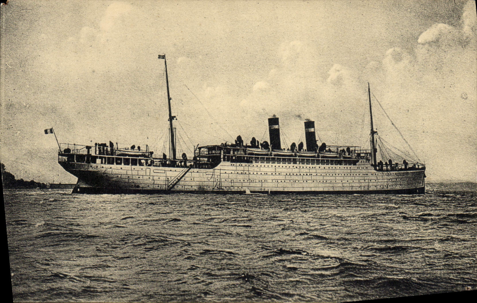VINTAGE POSTCARD Boat Steamer Canada Co Fabre