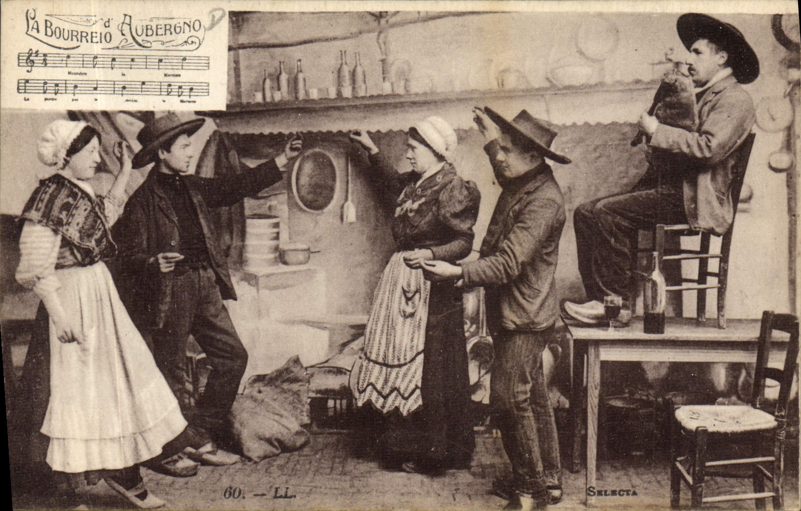 CPA Folklore Auvergne La bourree